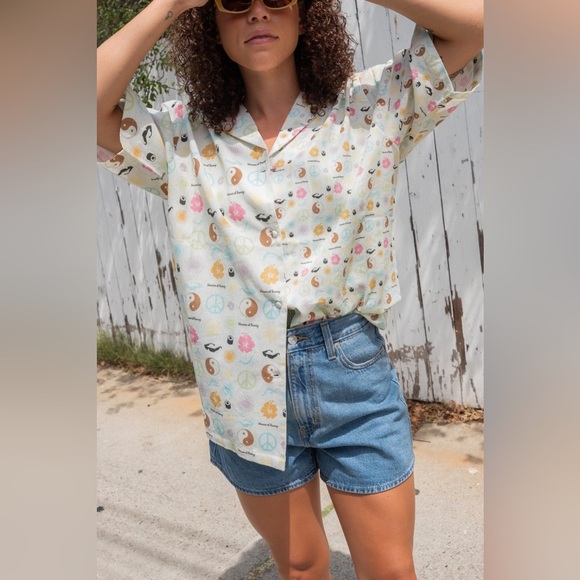 HOUSE OF SUNNY
Happy Days Shirt (101) - Picture 2 of 8